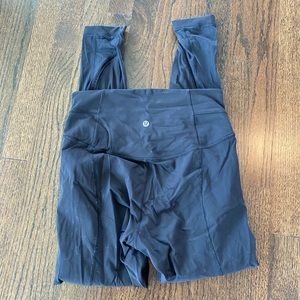Black lululemon leggings